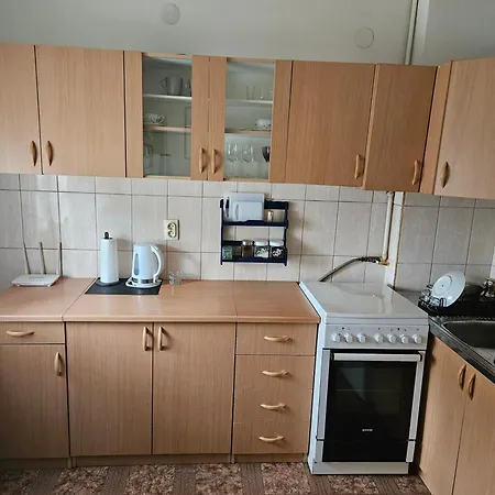 Kid 2 Apartment